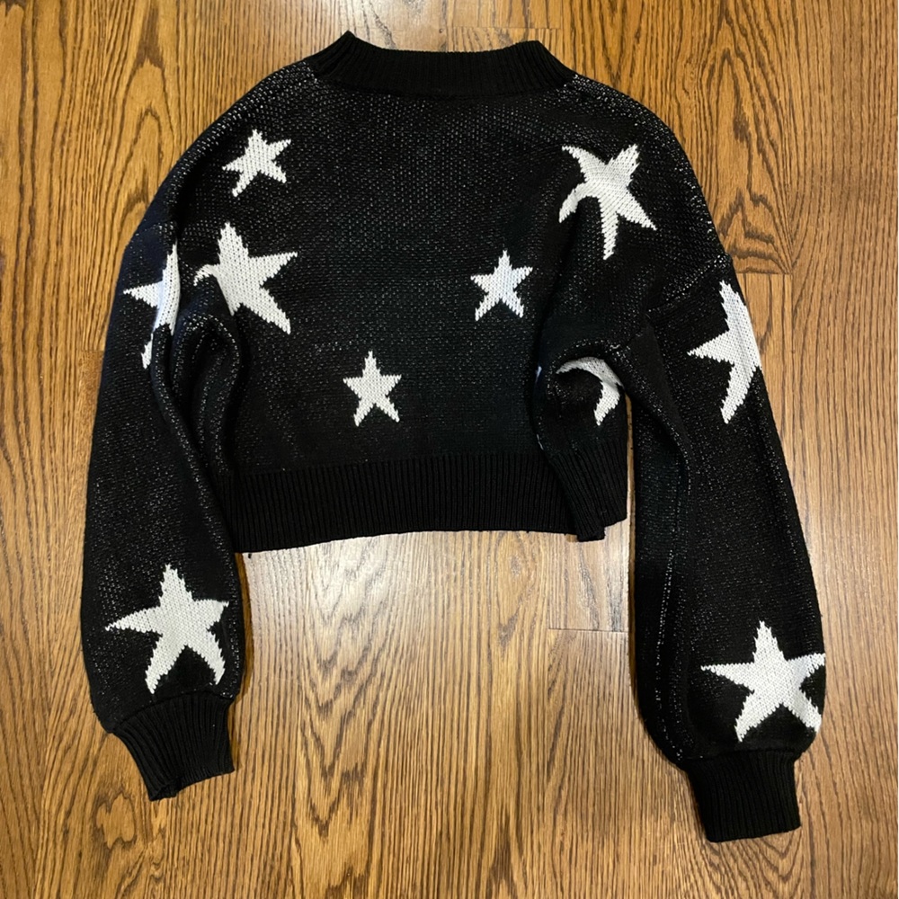 Small Shein Cropped Black & White Sweater - Worn Once or Twice